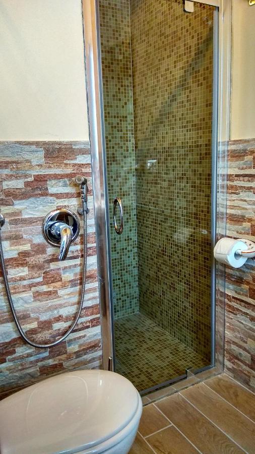 루카 Le Rondini Di San Donato B&B 외부 사진