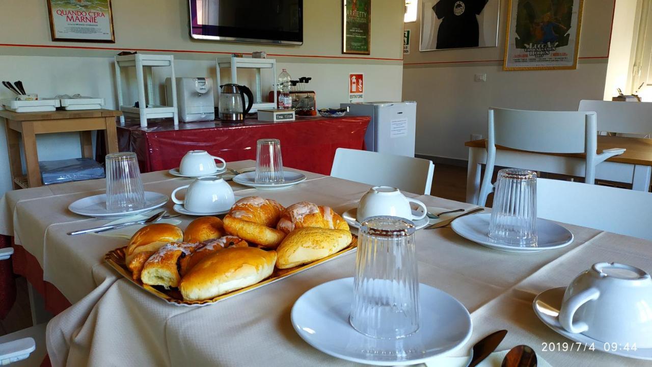 루카 Le Rondini Di San Donato B&B 외부 사진